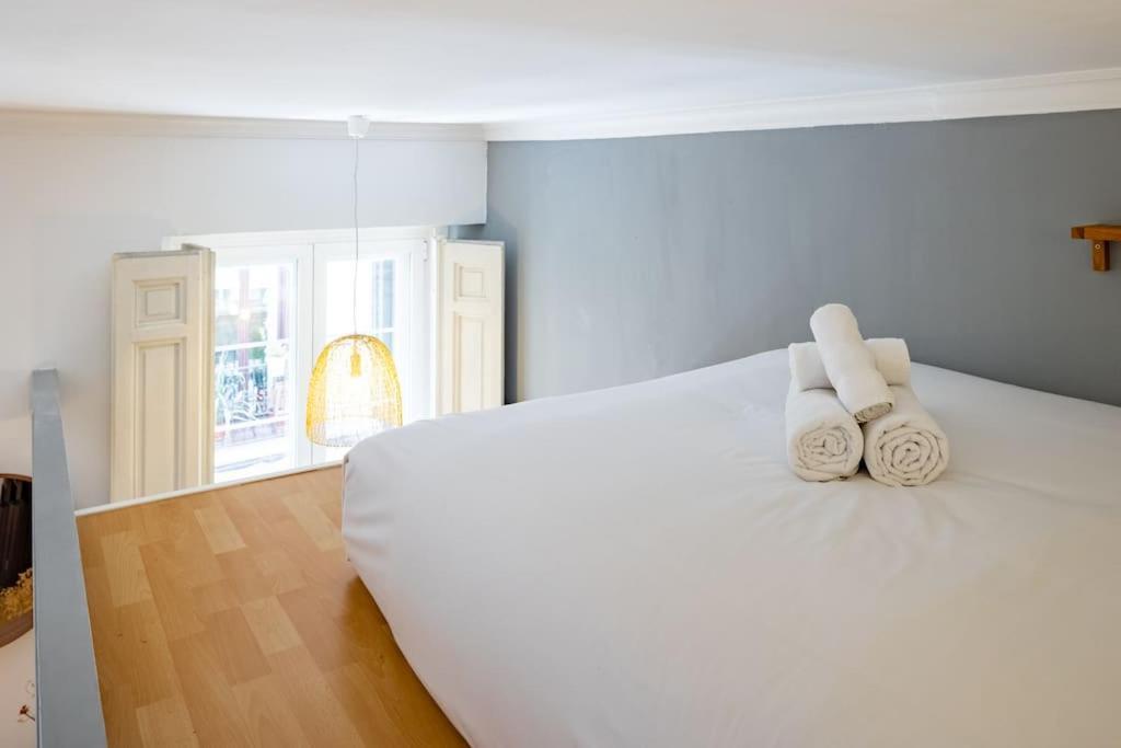Beautiful Apartment In Malasana For 3 Pax - Ferrer Madrid Exteriör bild